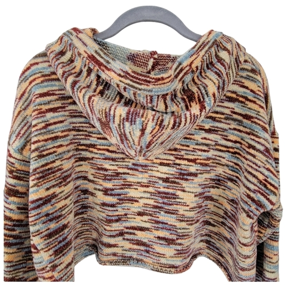 Urban Outfitters Out From Under XS Chenille Cropped Hooded Sweater Aztec - Picture 4 of 10